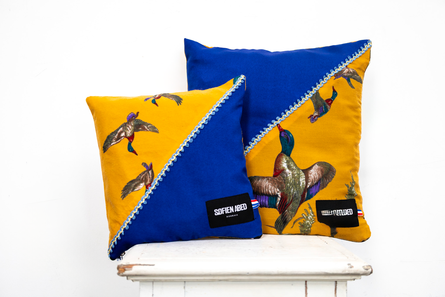 COUSSIN D'INTÉRIEUR UPCYCLÉ DÉTAIL OISEAU GRAND - PIÈCE UNIQUE