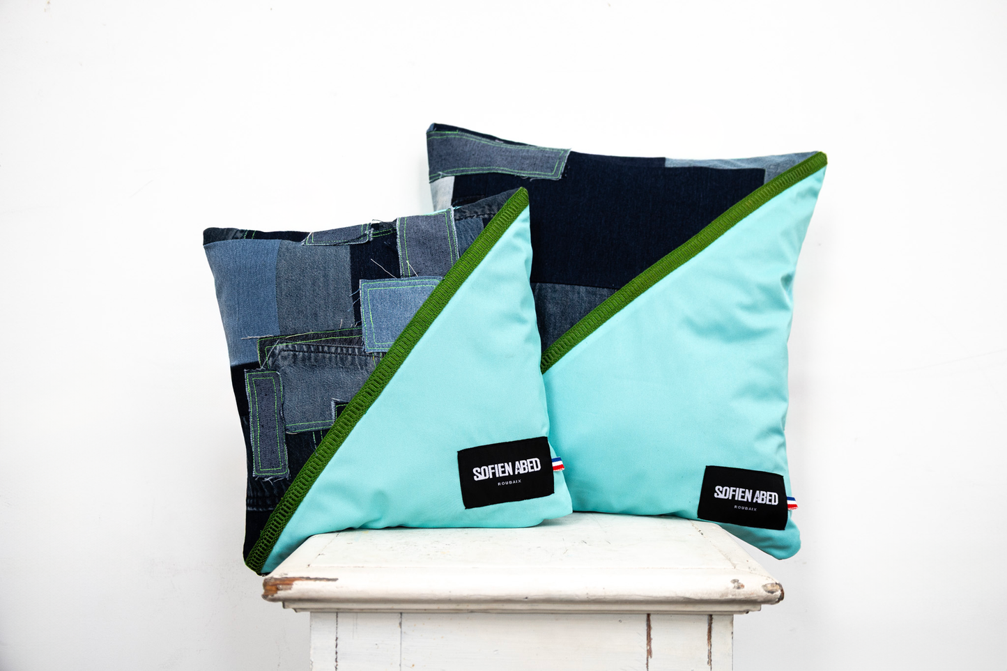 COUSSIN D'INTÉRIEUR UPCYCLÉ DÉTAIL PATCHWORK GRAND - PIÈCE UNIQUE
