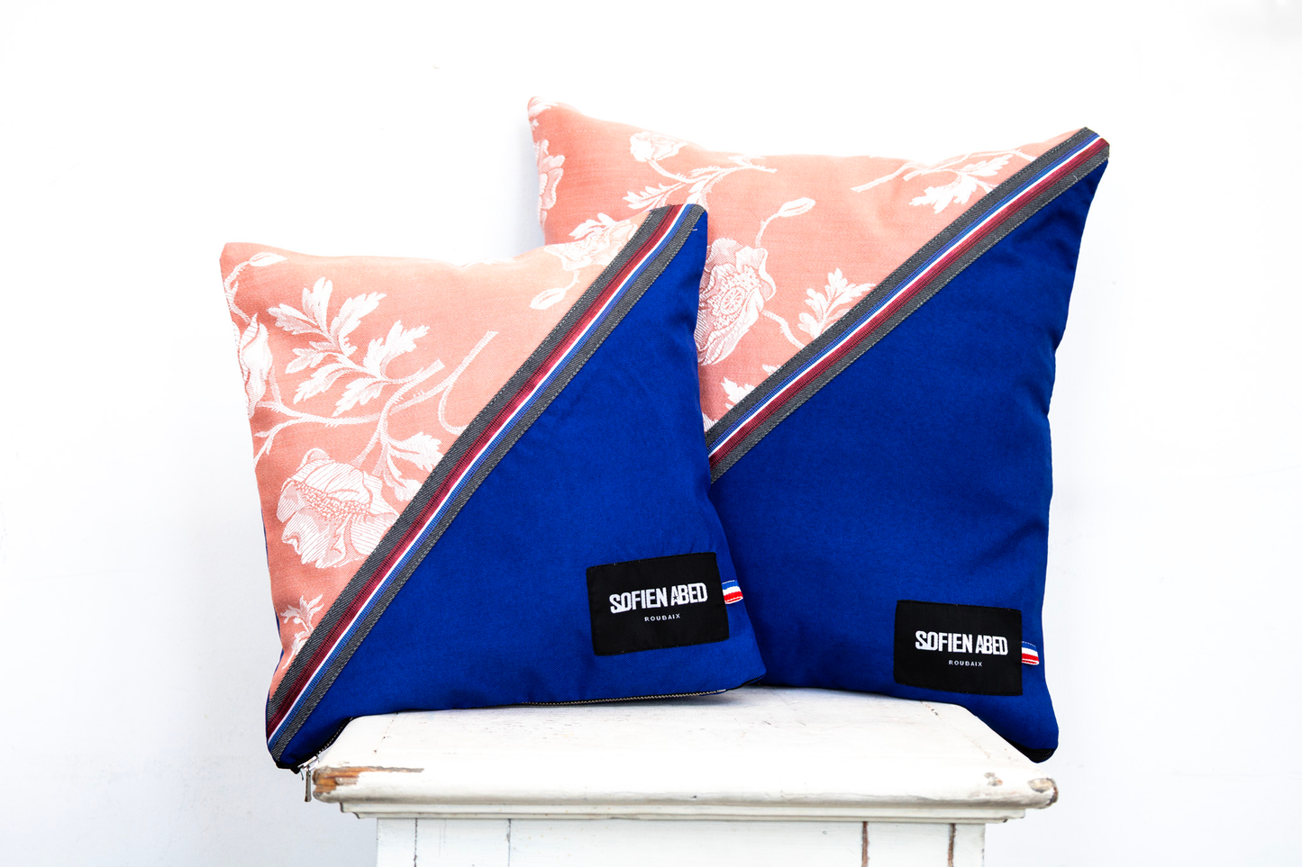 COUSSIN D'INTÉRIEUR UPCYCLÉ DÉTAIL TAPISSERIE GRAND - PIÈCE UNIQUE
