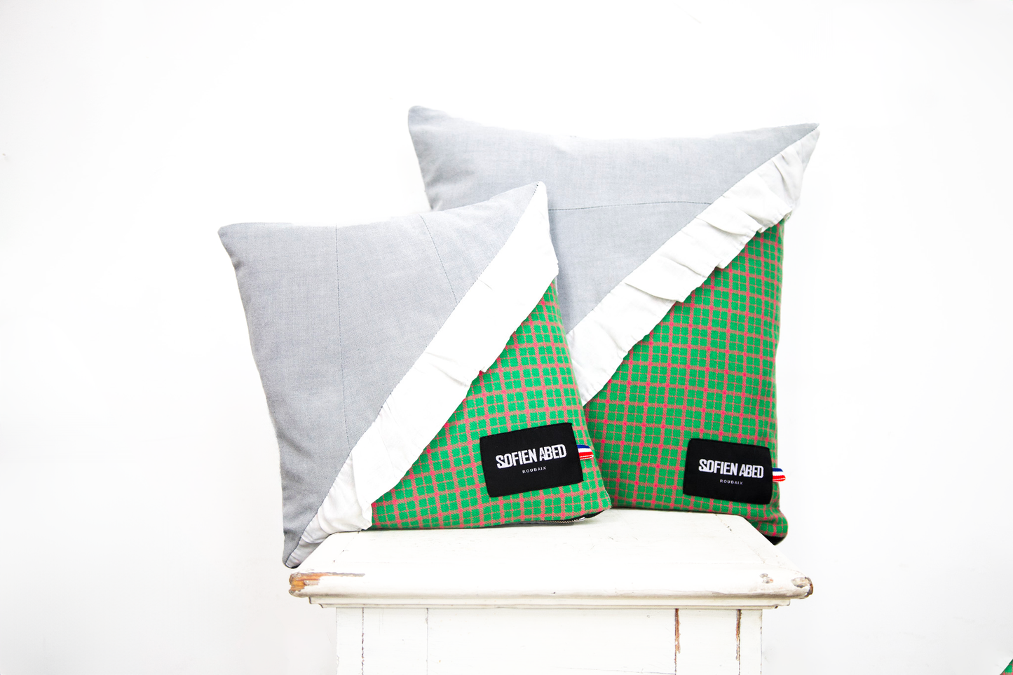 COUSSIN D'INTÉRIEUR UPCYCLÉ DÉTAIL FRONCES PETIT - PIÈCE UNIQUE