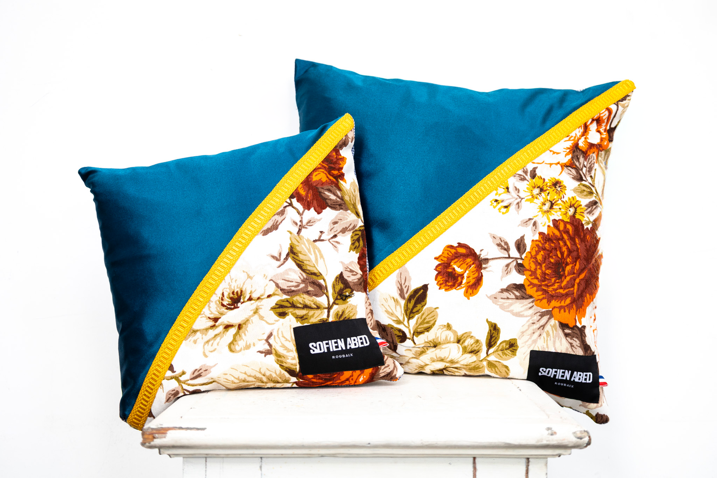 COUSSIN D'INTÉRIEUR UPCYCLÉ DÉTAIL FLORAL PETIT - PIÈCE UNIQUE