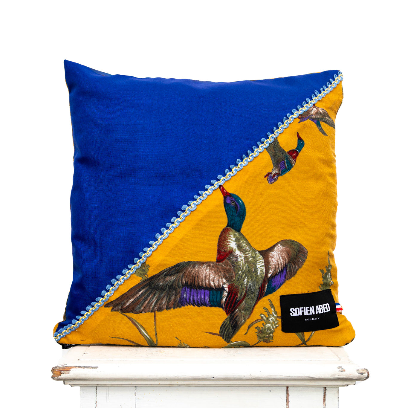 COUSSIN D'INTÉRIEUR UPCYCLÉ DÉTAIL OISEAU GRAND - PIÈCE UNIQUE