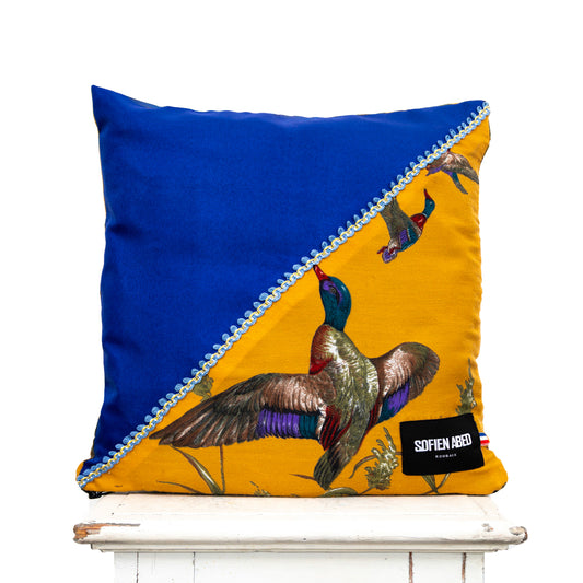 COUSSIN D'INTÉRIEUR UPCYCLÉ DÉTAIL OISEAU GRAND - PIÈCE UNIQUE