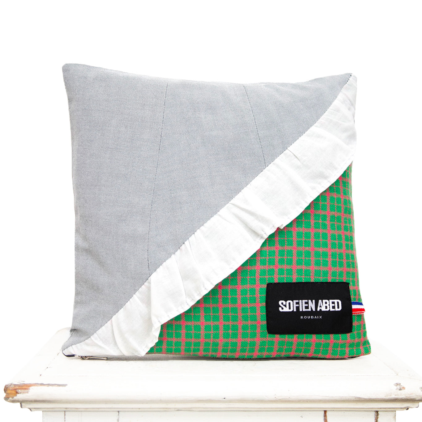 COUSSIN D'INTÉRIEUR UPCYCLÉ DÉTAIL FRONCES PETIT - PIÈCE UNIQUE